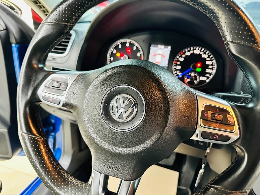 Volkswagen Scirocco 2011 #35 Volkswagen Scirocco 2011 изображение автомобиля #35