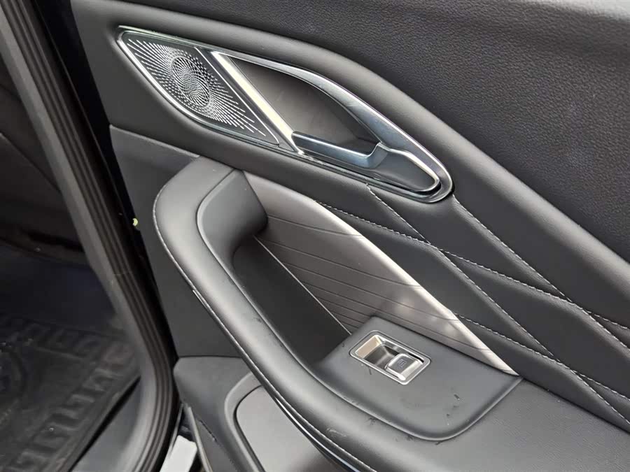 HongQi HS7 PHEV 2024 #35 HongQi HS7 PHEV 2024 car image #35