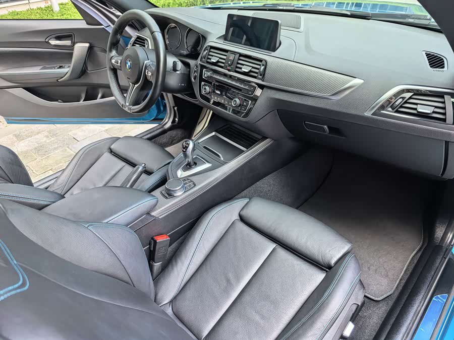 BMW M2 2018 car image #35