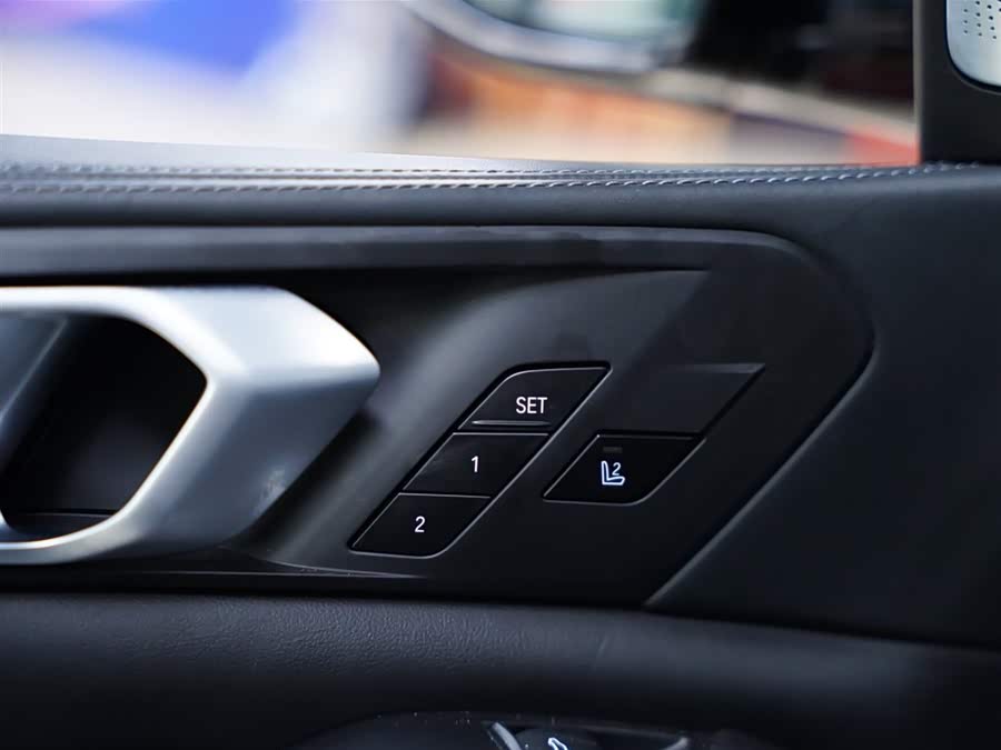 BMW X5 M 2020 car image #35