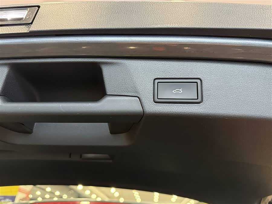 Volkswagen ID.6 X 2021 #35 Volkswagen ID.6 X 2021 car image #35