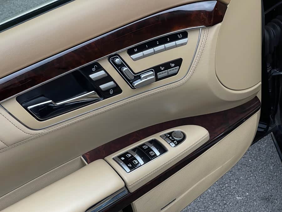 Mercedes-Benz S Class 2012 immagine di auto #35