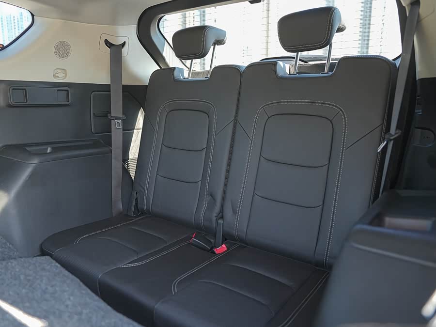 Jetour X70 PLUS 2025 car image #35