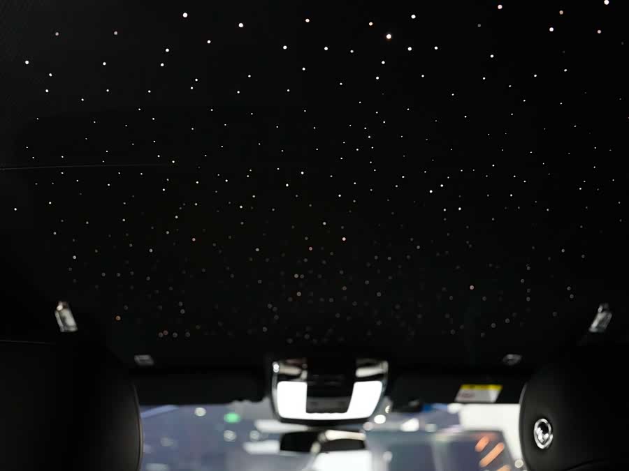 劳斯莱斯 古思特 2023 汽车图片 #35