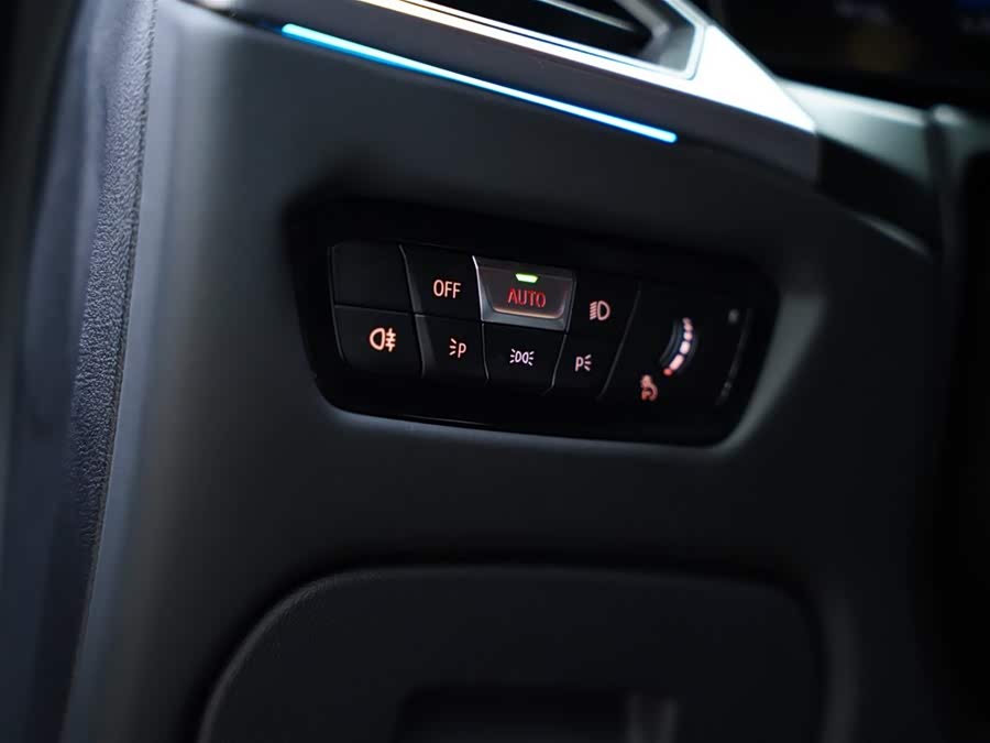 BMW M4 2024 immagine di auto #35