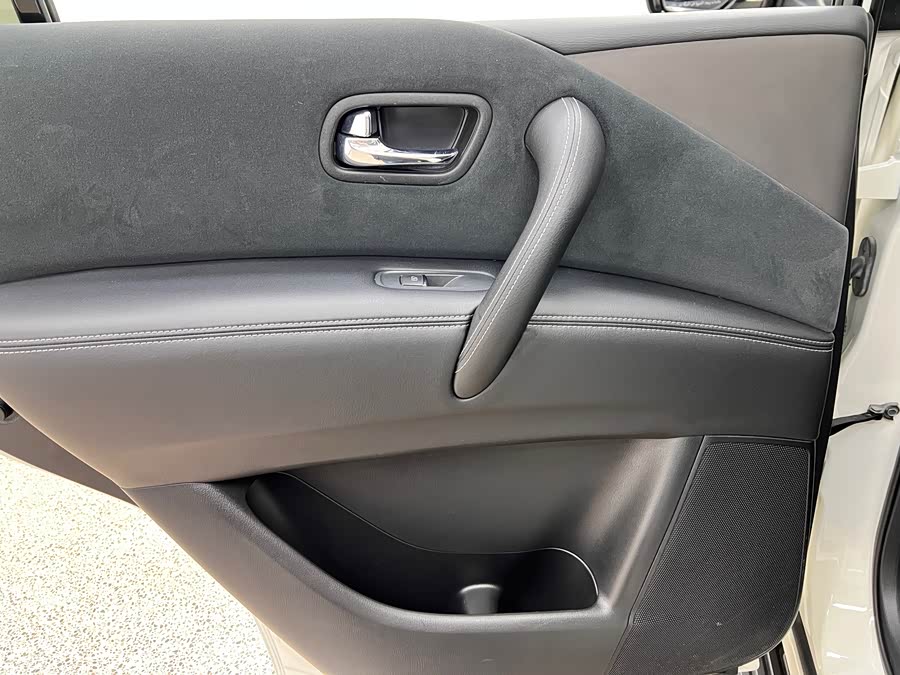 日产 途乐 2018 汽车图片 #35