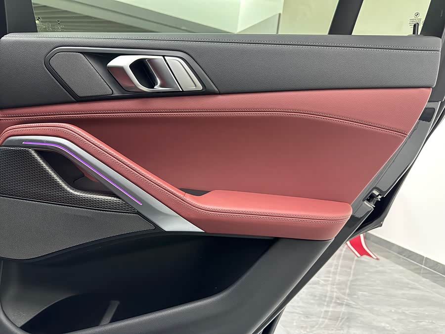 BMW X6 2022 immagine di auto #35