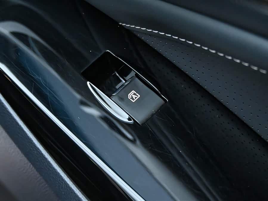 GAC Trumpchi M8 2022 #35 GAC Trumpchi M8 2022 car image #35