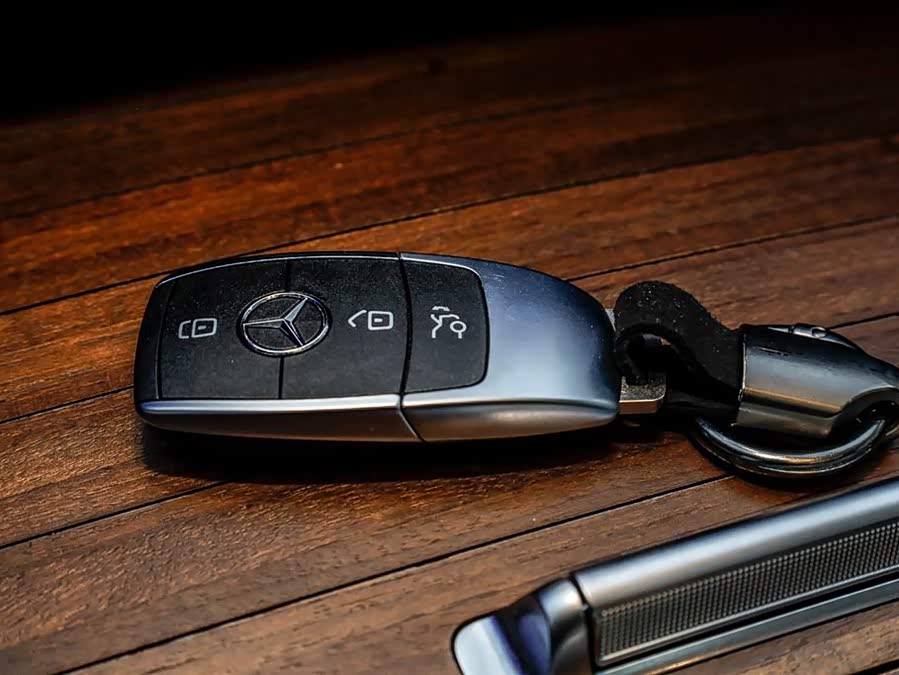 Mercedes-Benz GLE Class New Energy 2021 car image #35