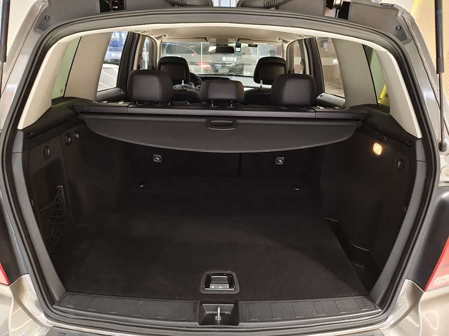 Mercedes-Benz GLK Class 2013 immagine di auto #35