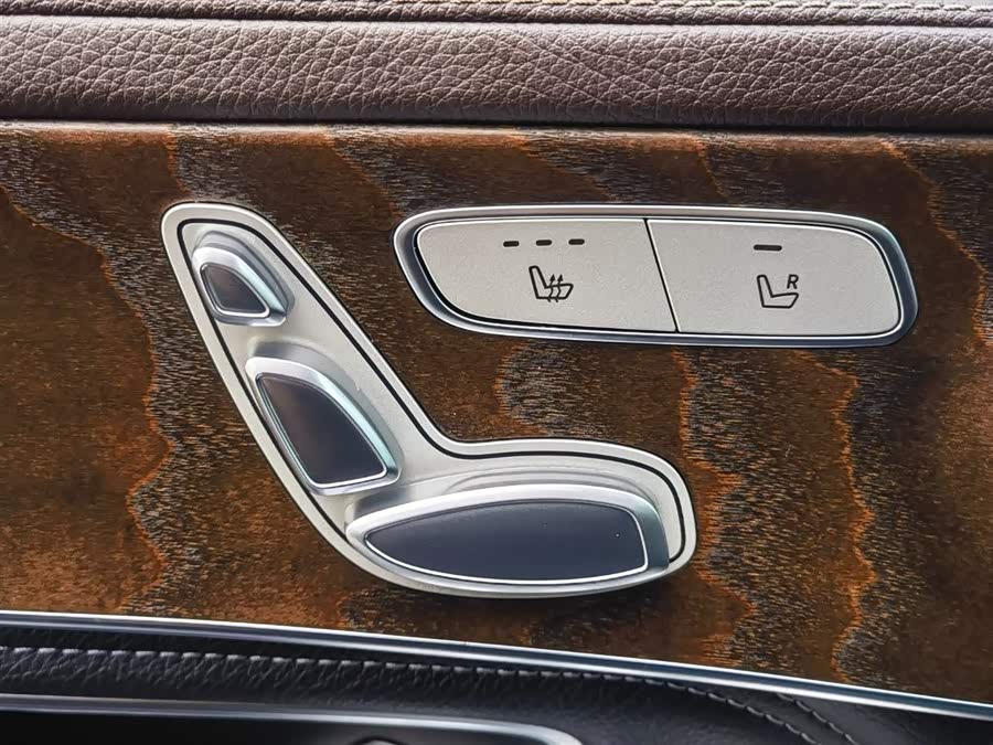 Mercedes-Benz GLC Class 2020 #35 Mercedes-Benz GLC Class 2020 immagine di auto #35