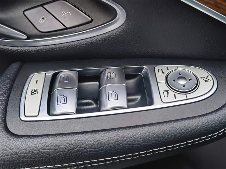 Mercedes-Benz GLC Class 2020 #35 Mercedes-Benz GLC Class 2020 immagine di auto #35