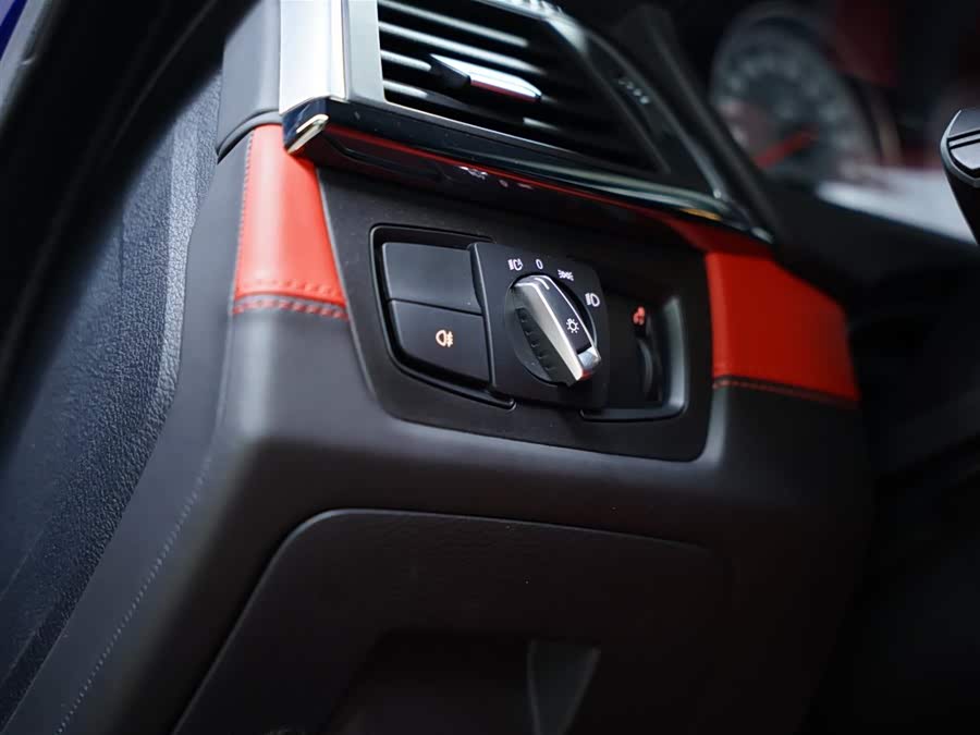 BMW M4 2019 car image #35