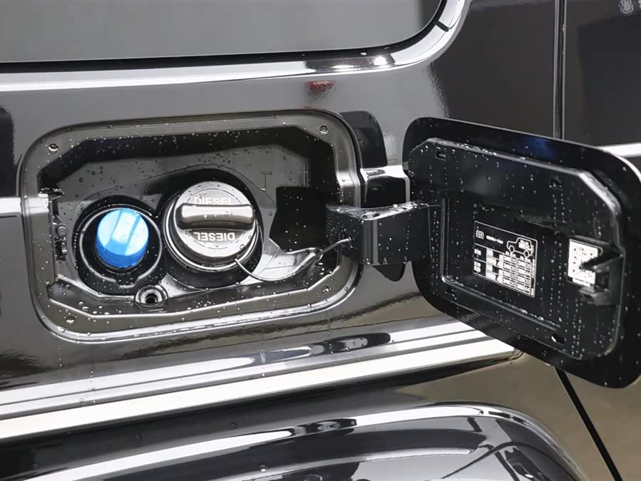 Mercedes-Benz 2025 car image #35