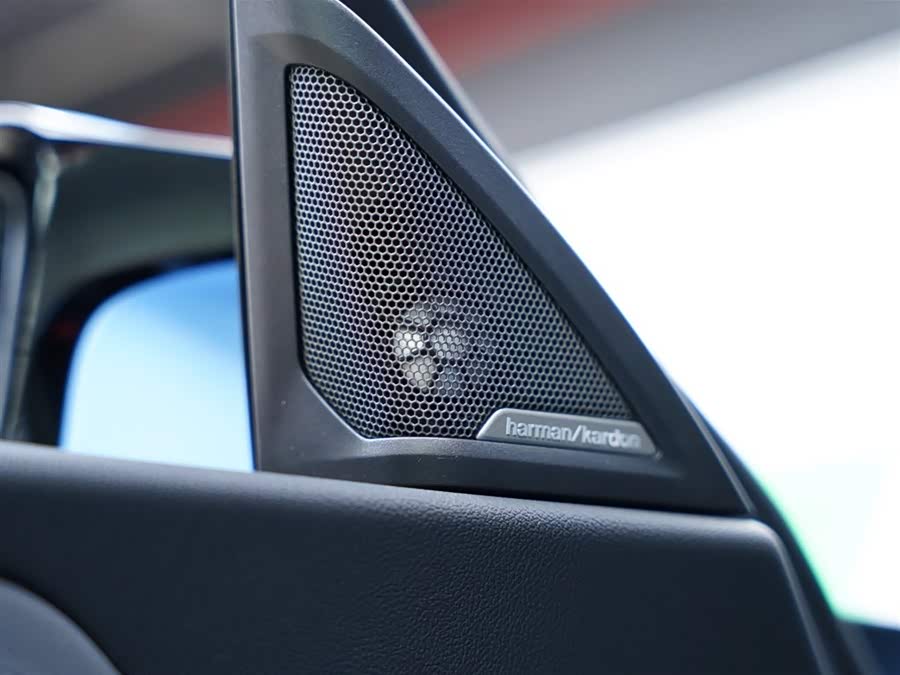 BMW M2 2024 car image #35