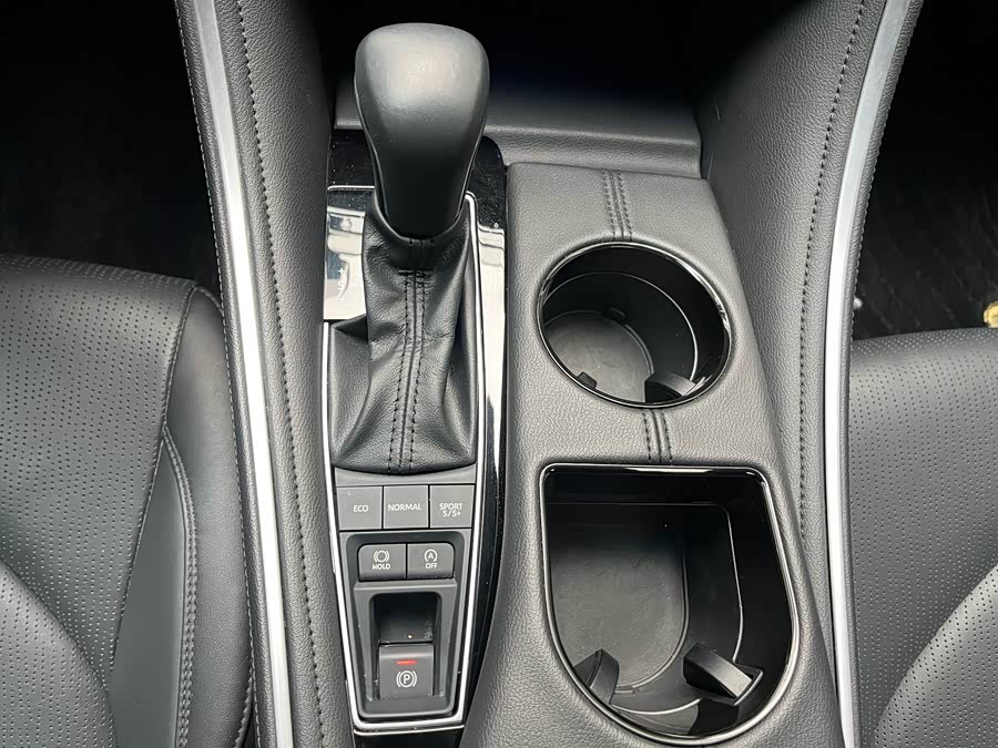 Toyota Avalon 2024 immagine di auto #35