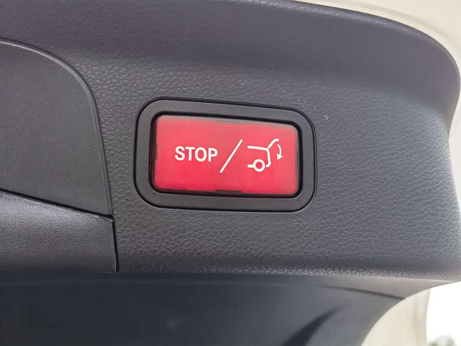 Mercedes-Benz GLC Coupe 2023 #35 Mercedes-Benz GLC Coupe 2023 car image #35