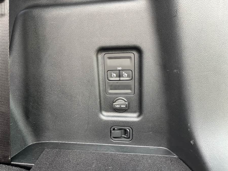 Hyundai Santa Fe 2019 #35 Hyundai Santa Fe 2019 car image #35