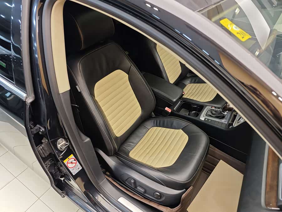 Volkswagen Magotan 2013 immagine di auto #35