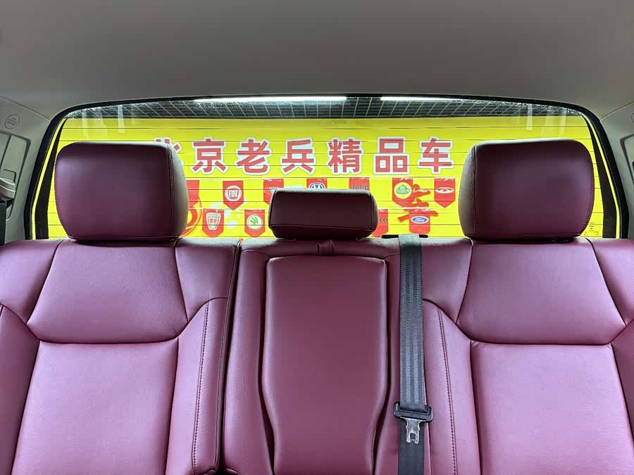 Toyota Tundra 2018 immagine di auto #35