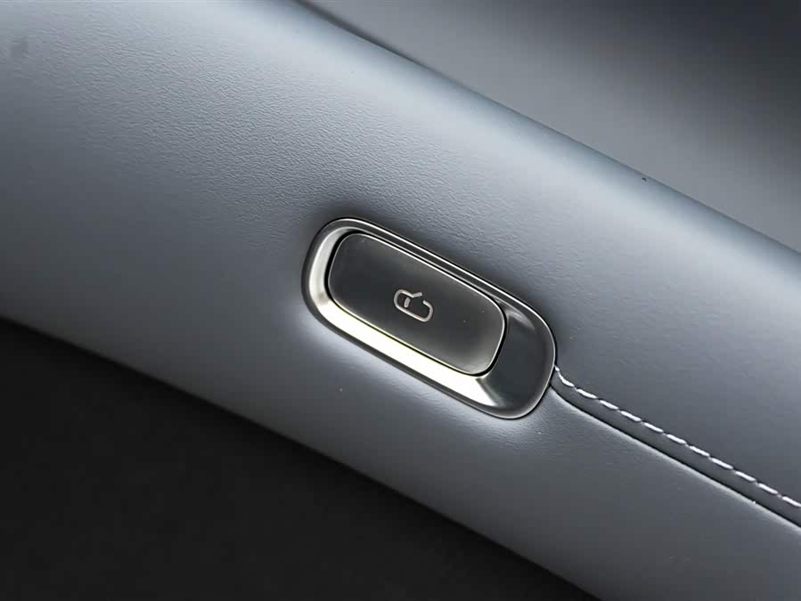 MI YU7 2025 image de voiture #35