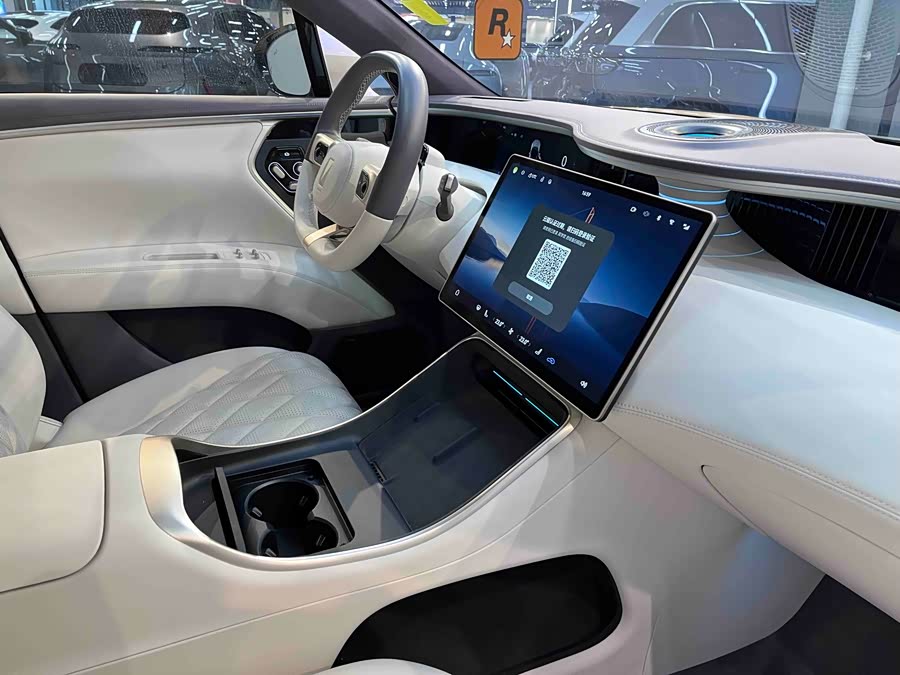 Avatr 11 2024 #35 Avatr 11 2024 car image #35