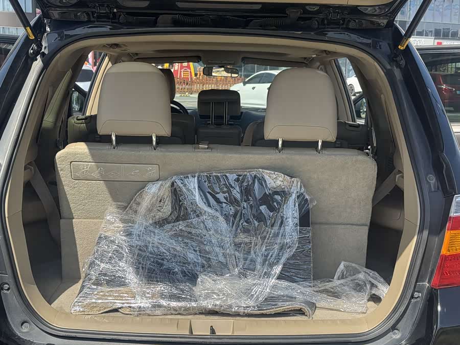 丰田 汉兰达 2010 汽车图片 #35