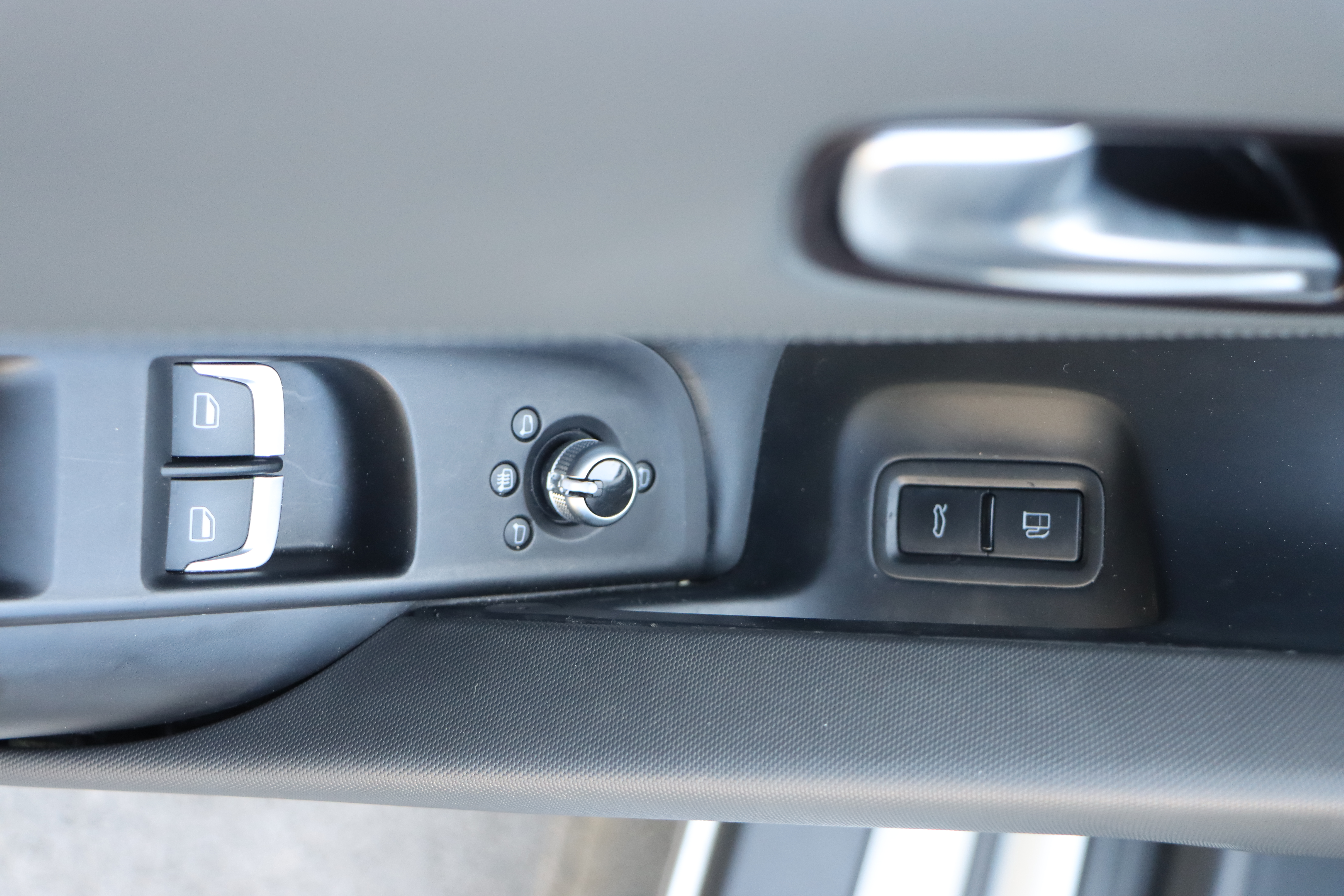 Audi R8 2016 car image #35