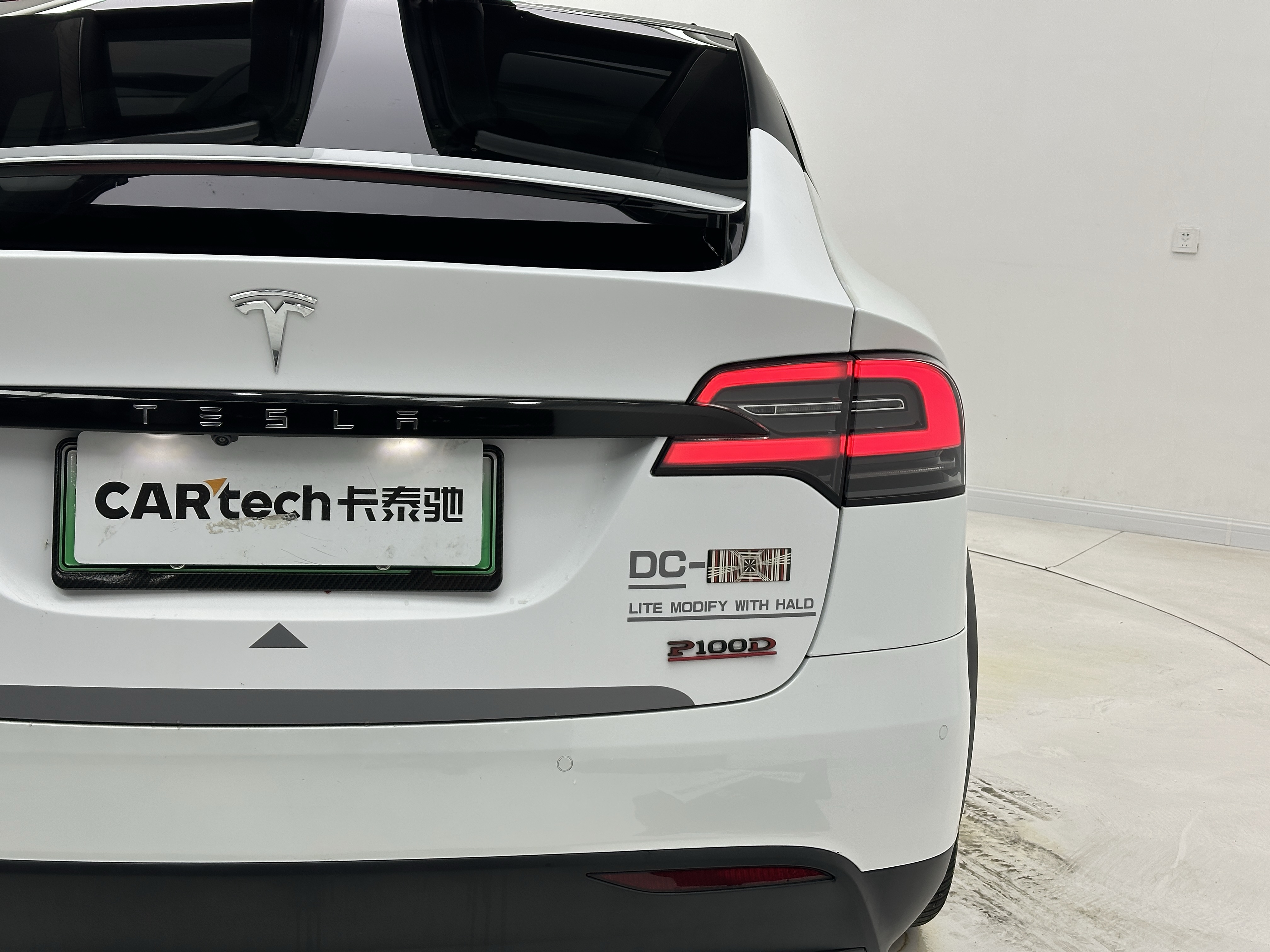 特斯拉 Model X 2017 汽车图片 #35