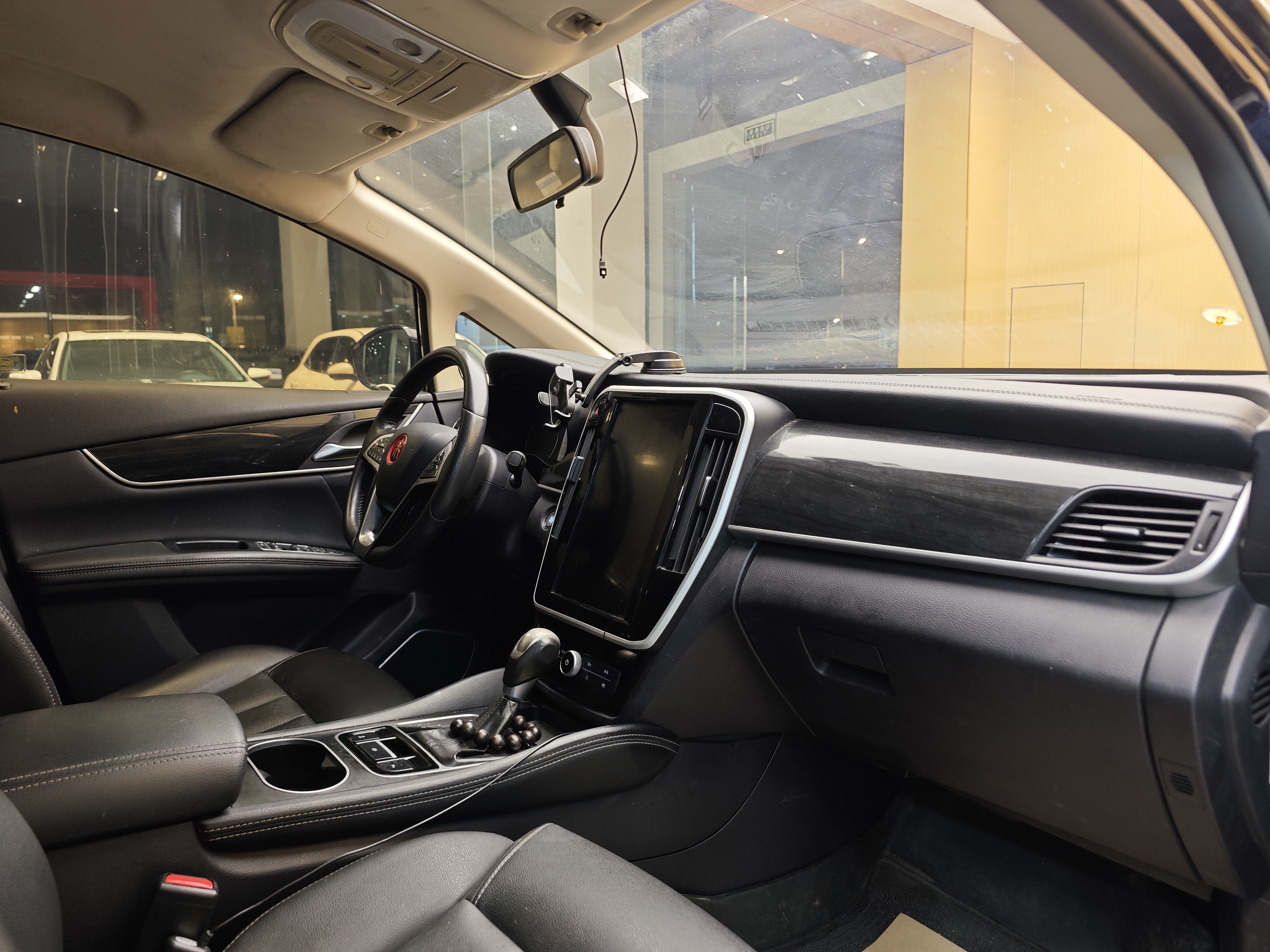 BYD Song MAX 2018 #35 BYD Song MAX 2018 car image #35