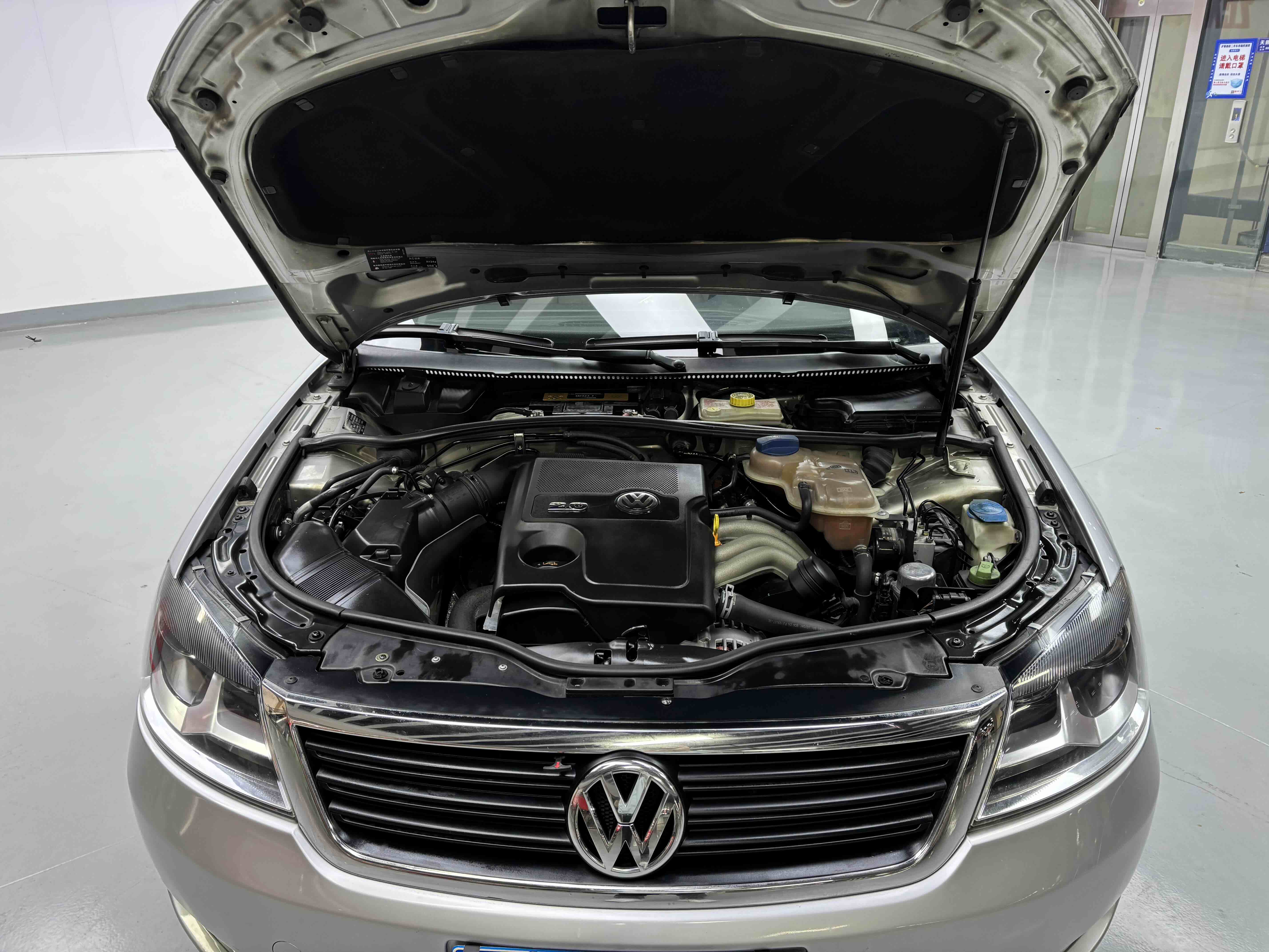 Volkswagen Passat Lingyu 2009 car image #35