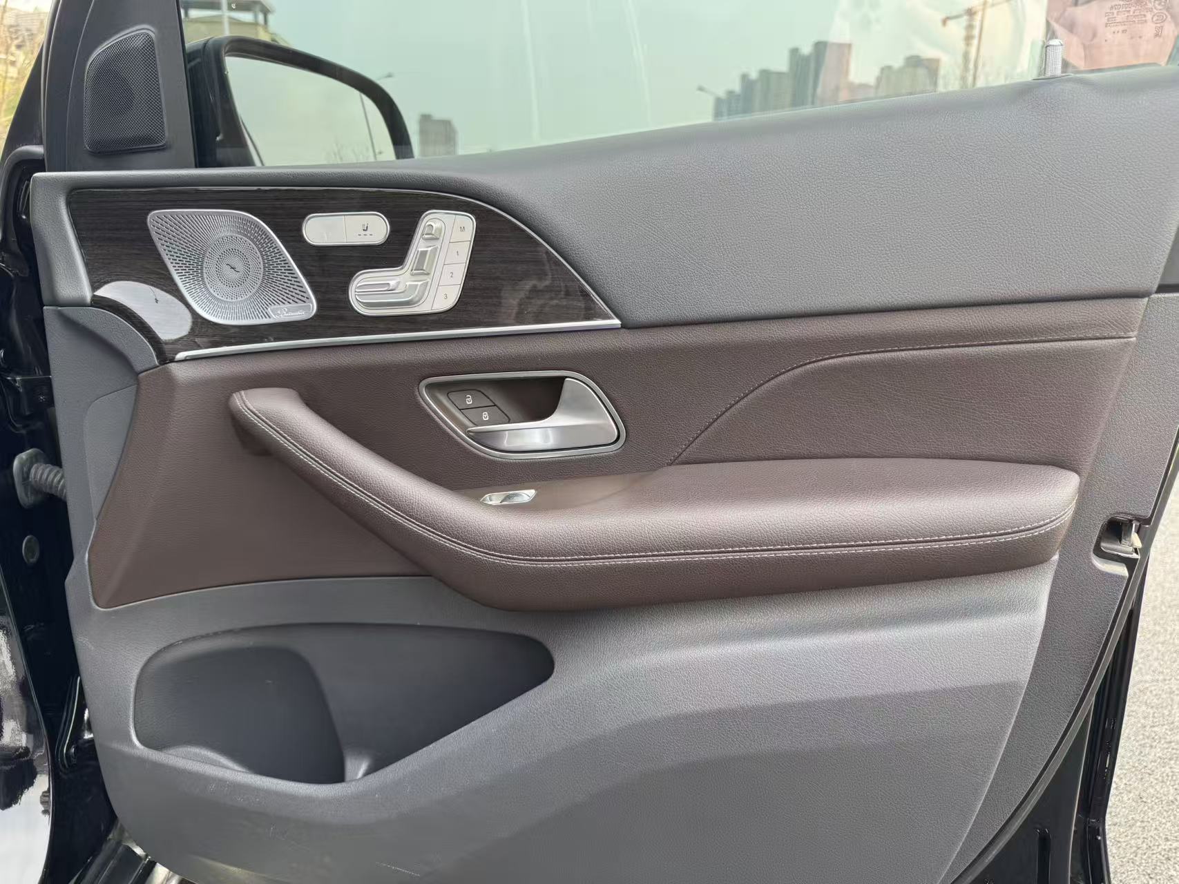 Mercedes-Benz 2020 car image #35