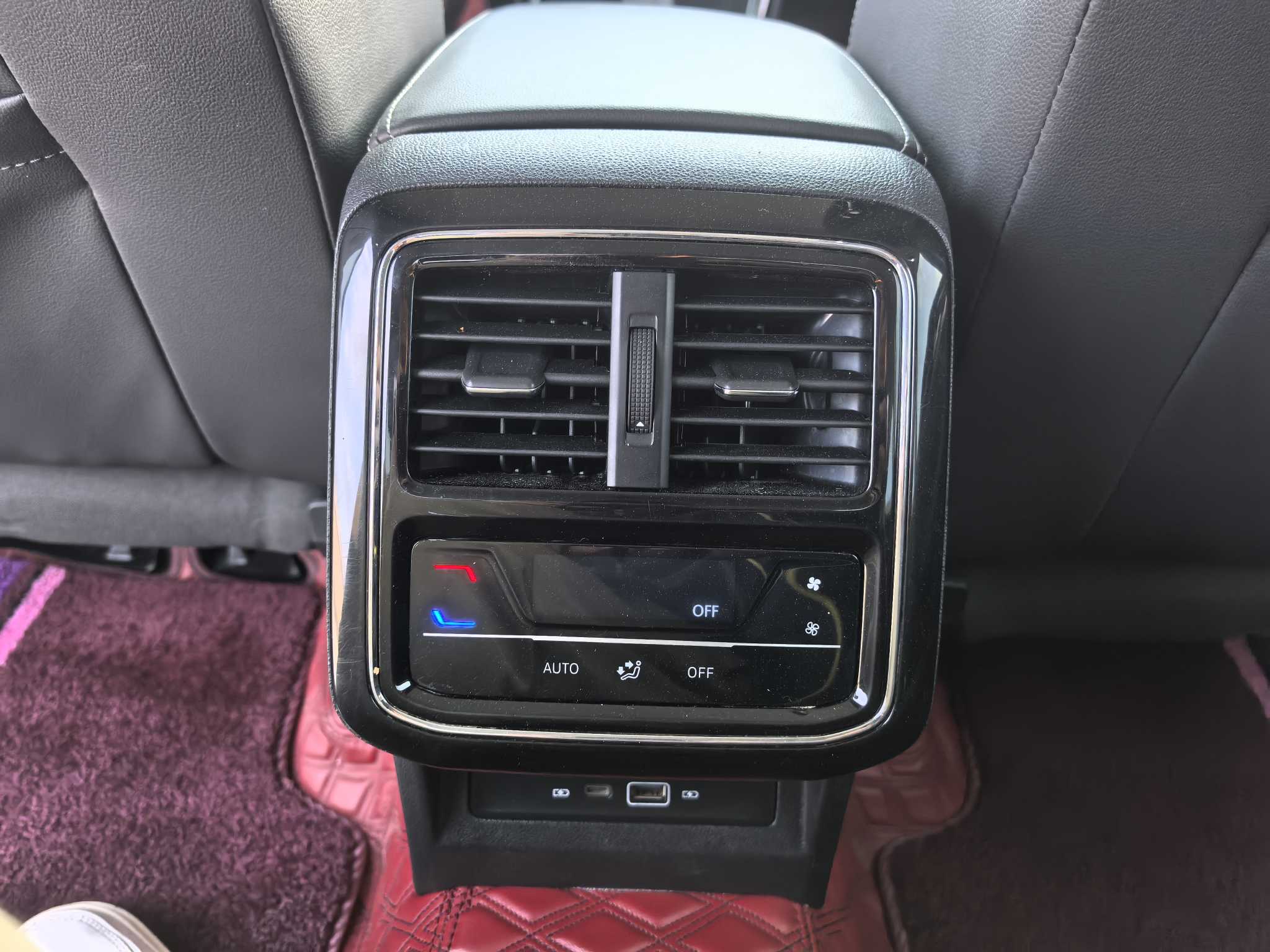 Volkswagen Passat 2022 صورة سيارة #35