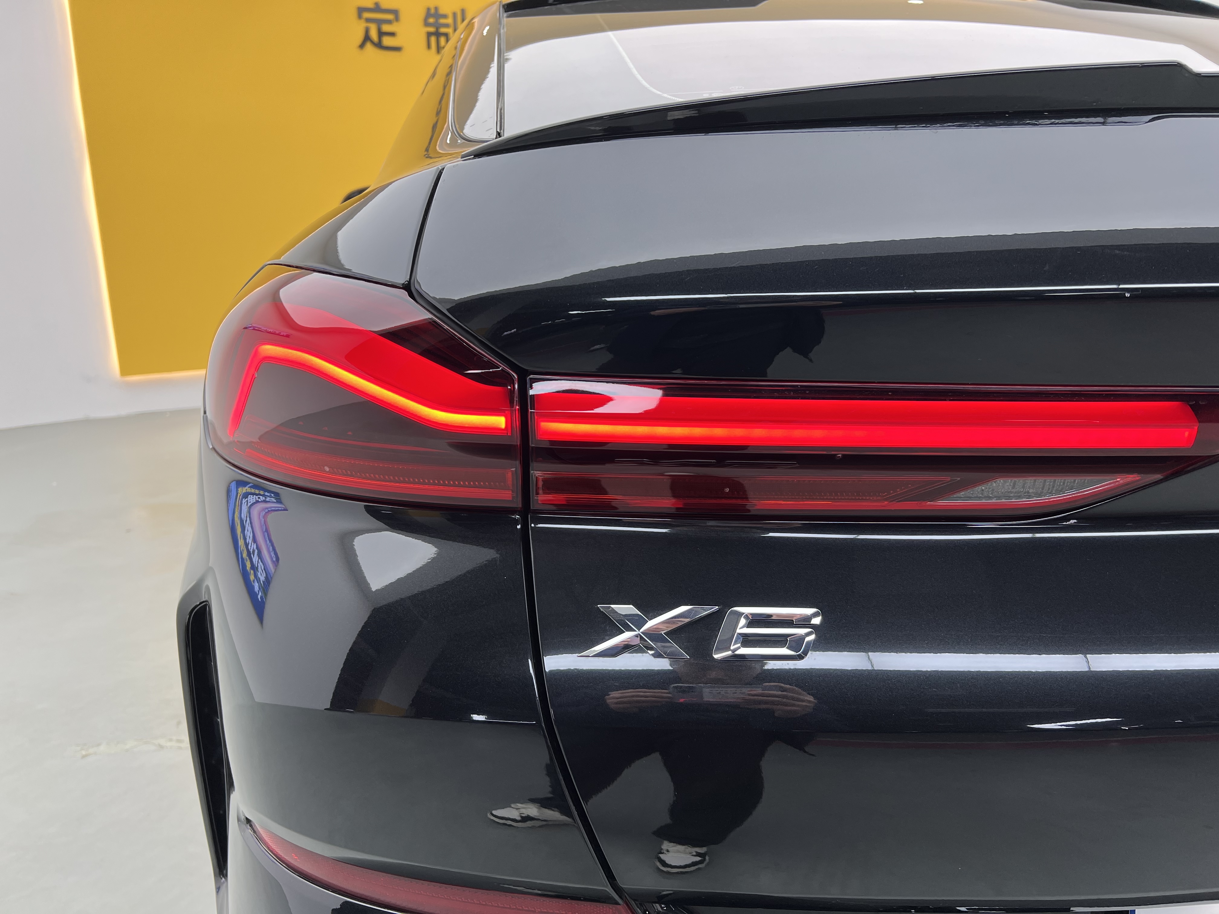 BMW X6 2021 car image #35