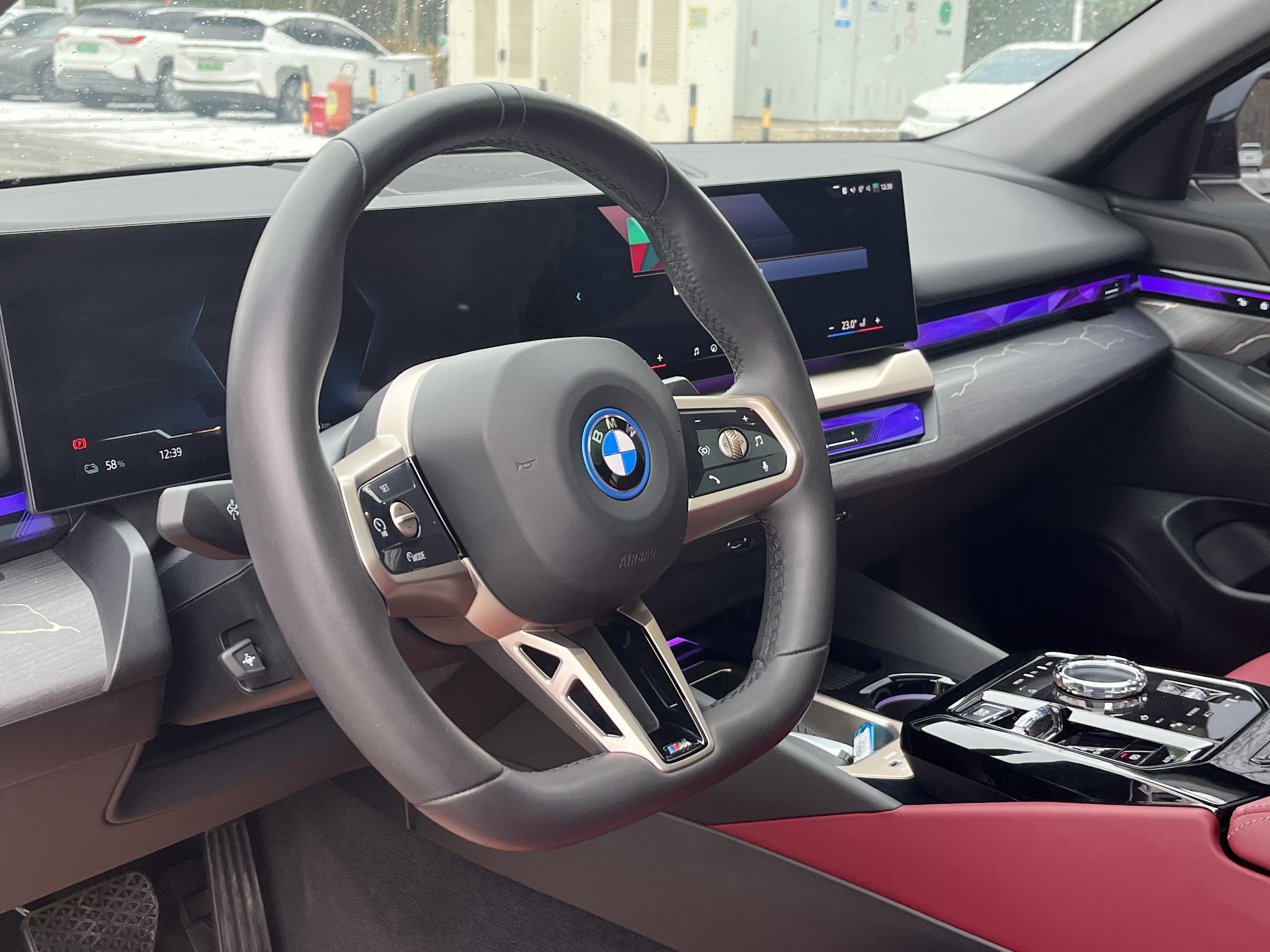 BMW i5 2024 car image #35