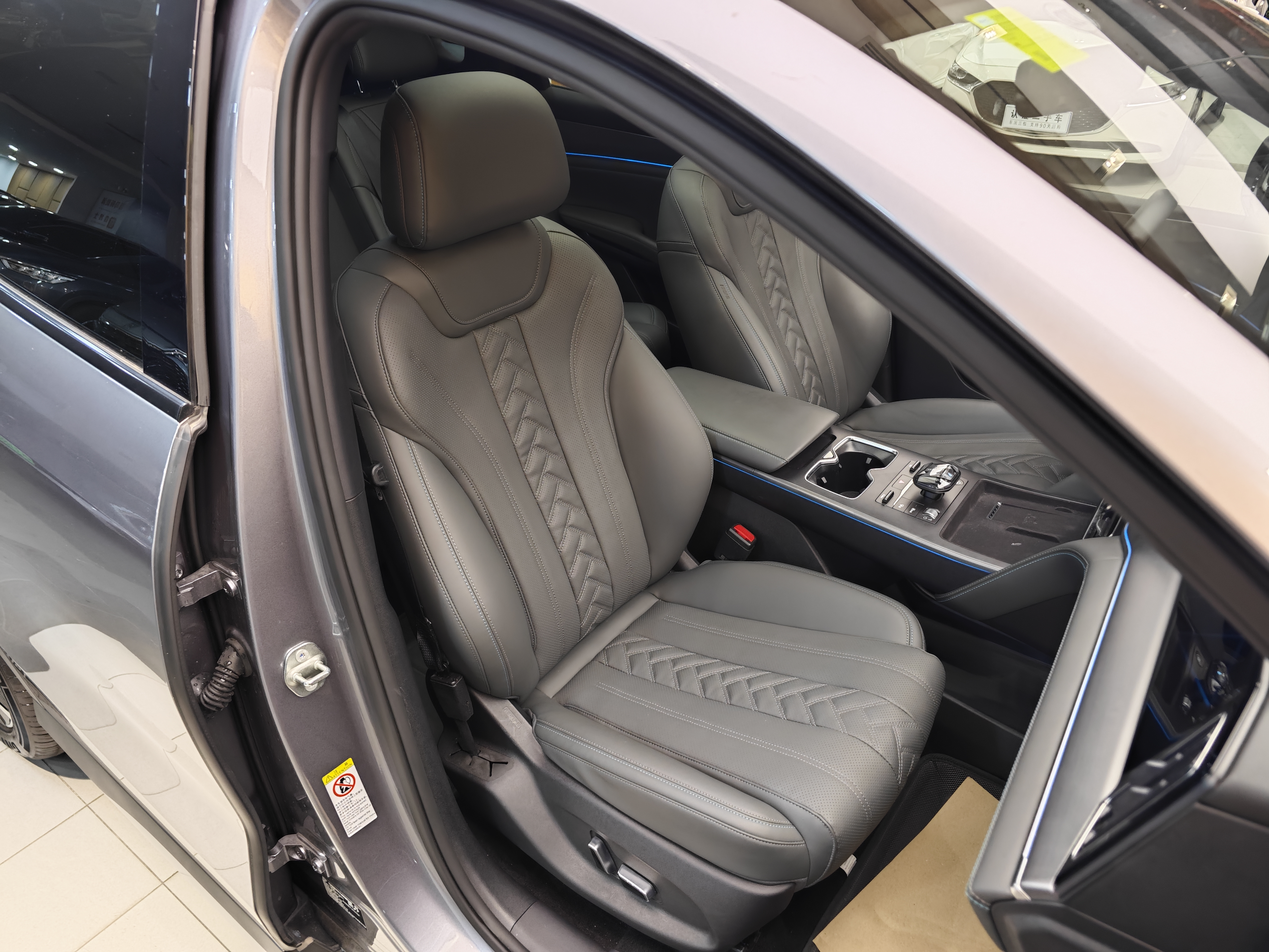 BYD SongL DM-i 2025 car image #35