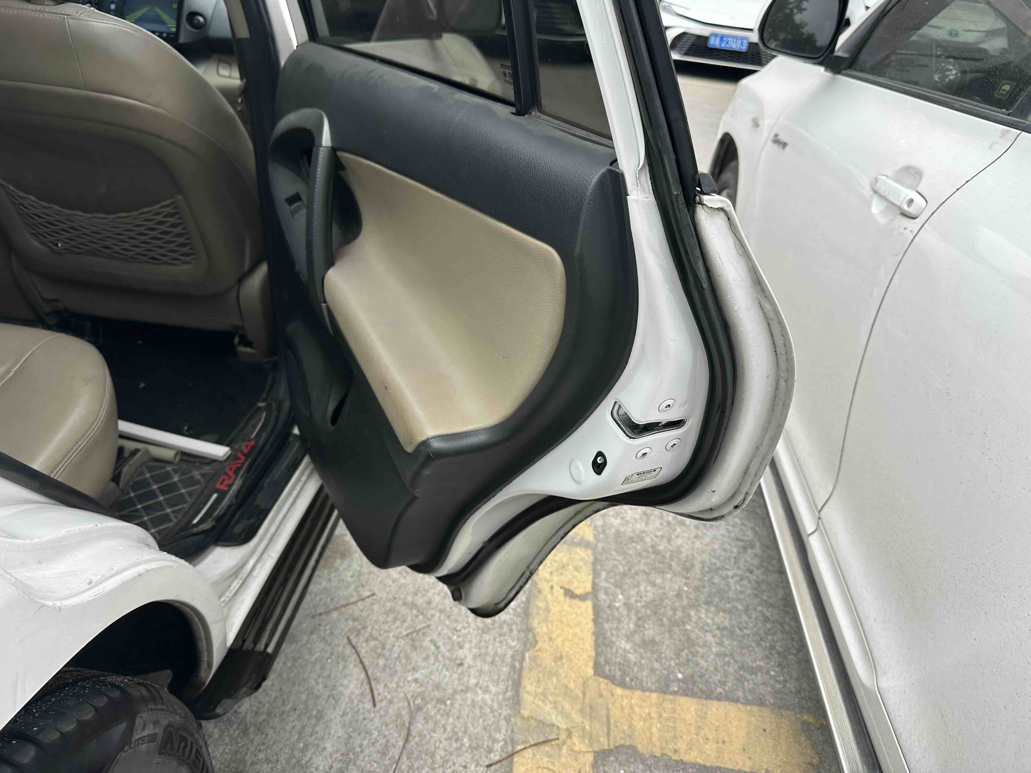 Toyota RAV4 2012 #35 Toyota RAV4 2012 imagem de carro #35