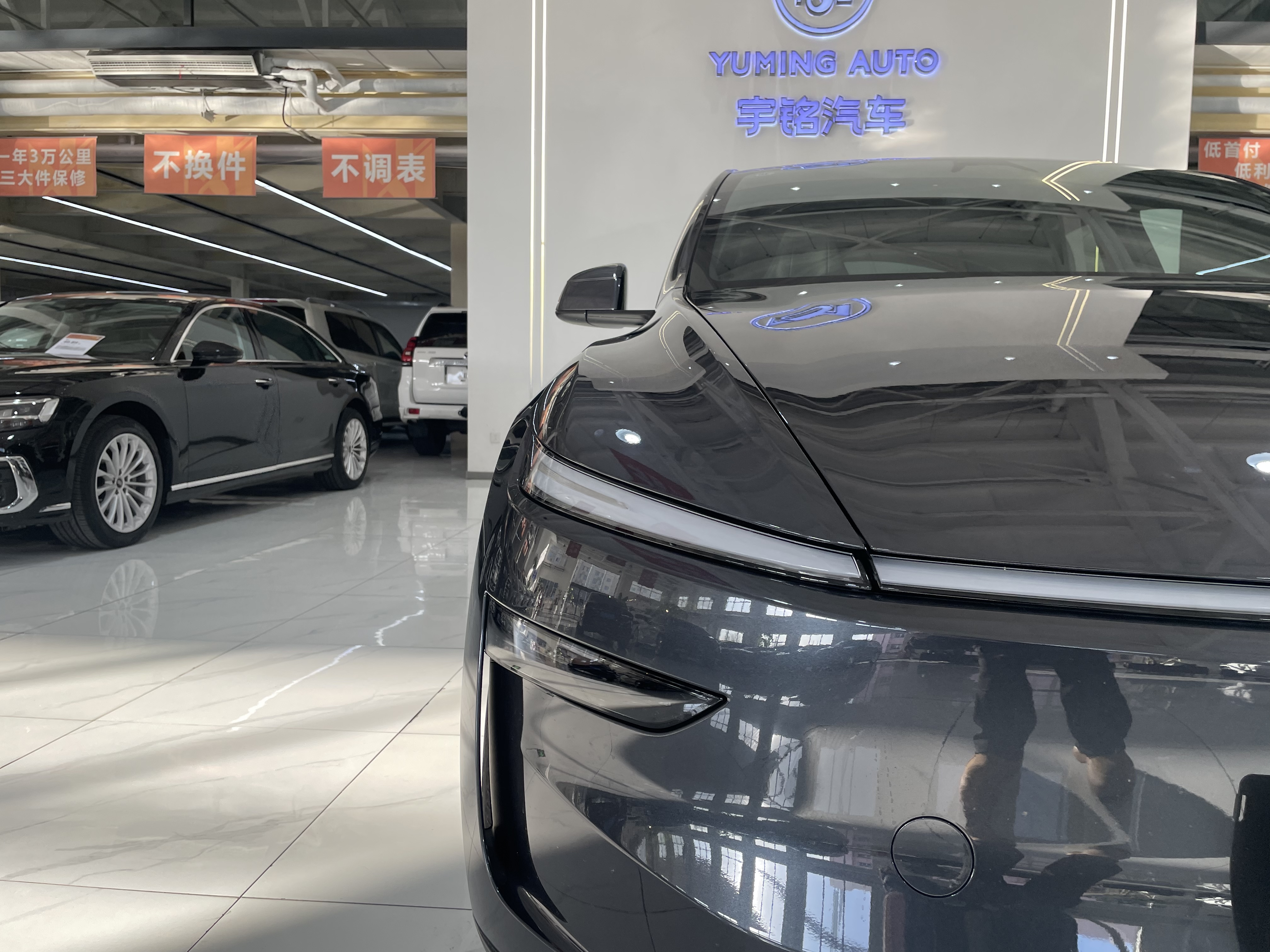 特斯拉 Model Y L 2025 汽车图片 #35