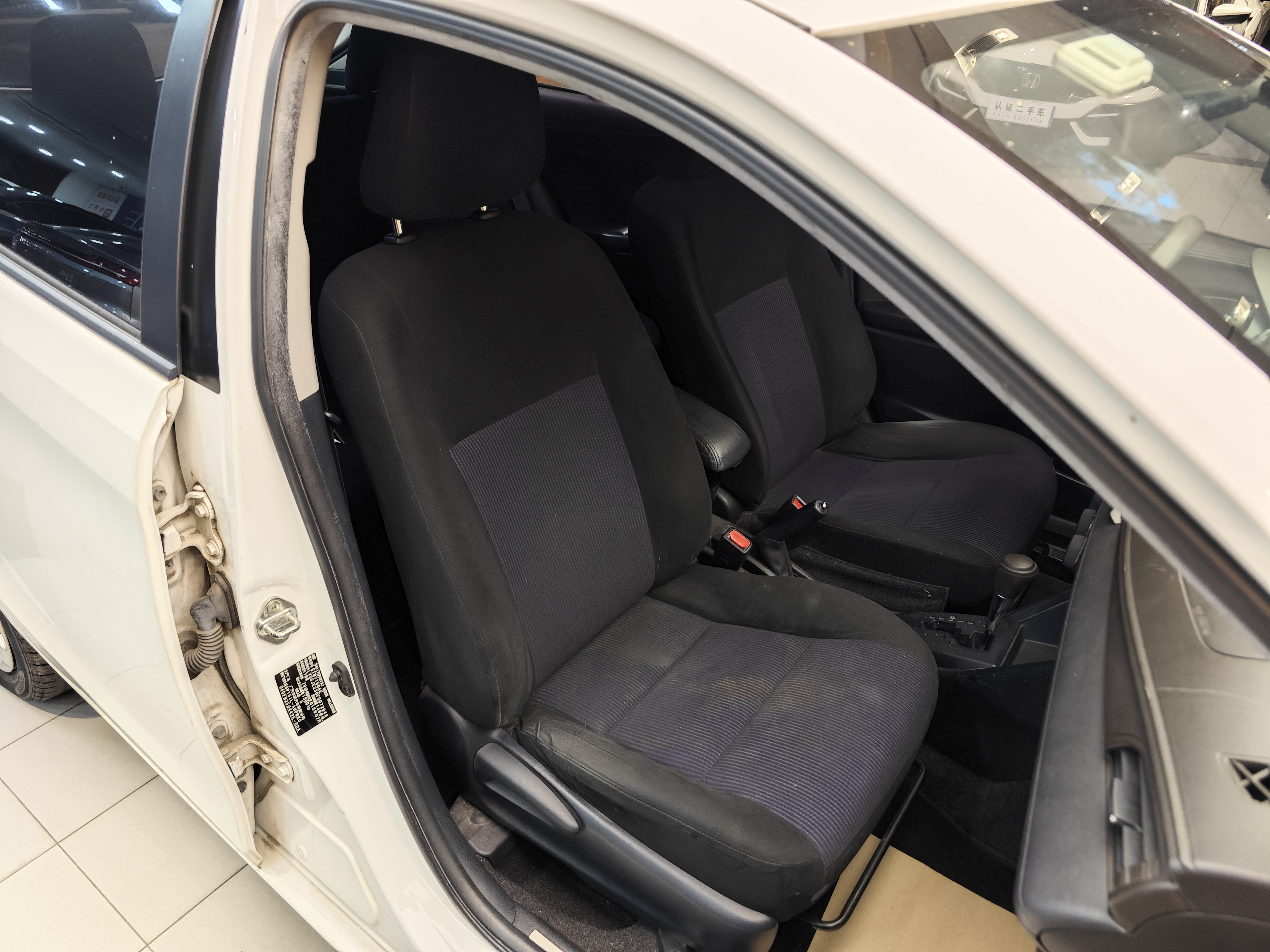 Yaris L Zhixuan 2015 car image #35