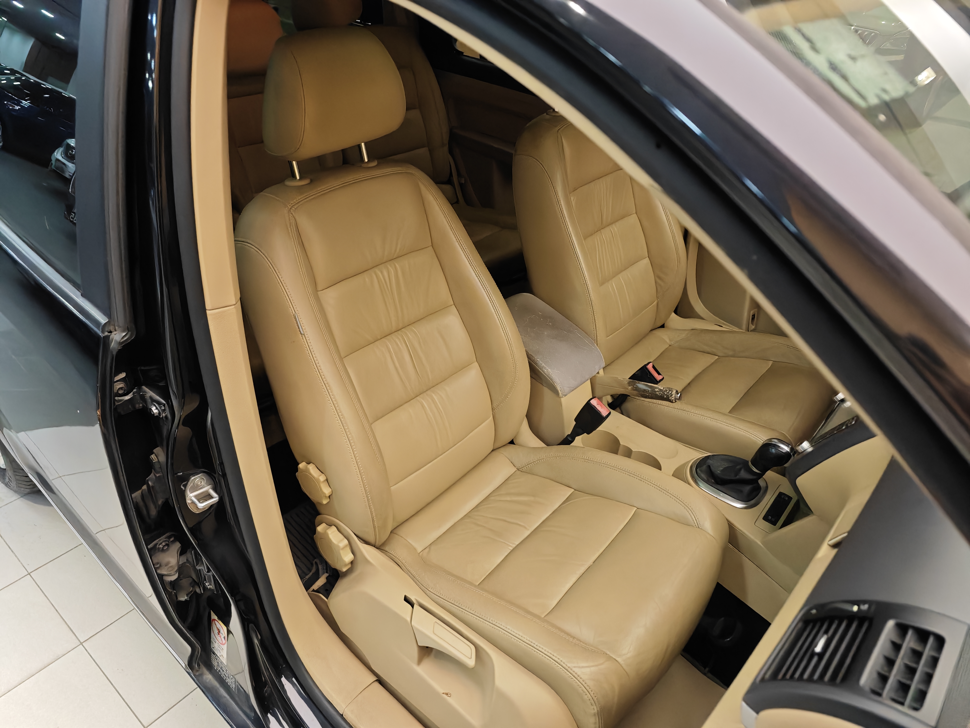 Volkswagen Touran 2011 #35 Volkswagen Touran 2011 immagine di auto #35