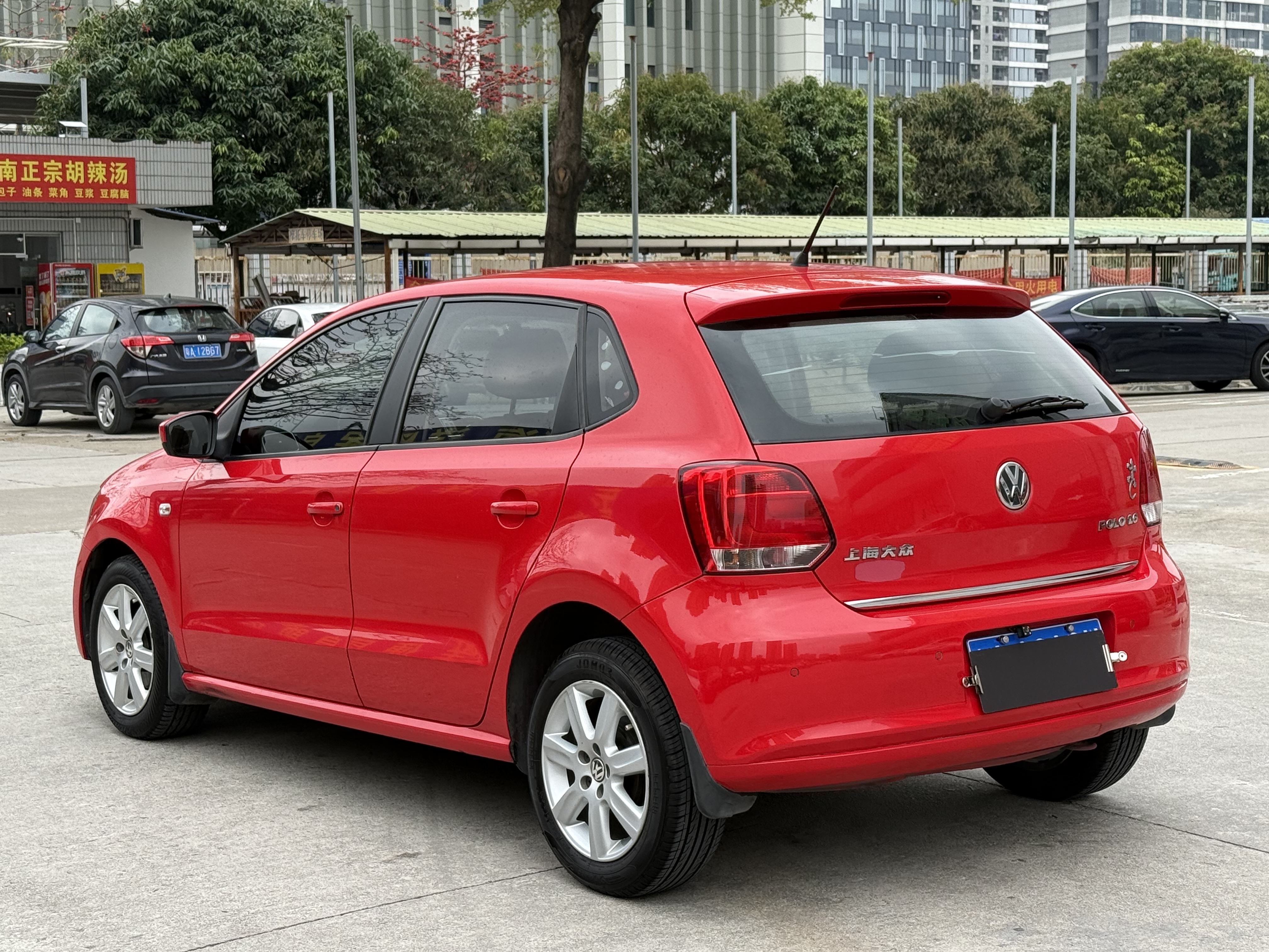 Volkswagen Polo 2011 #35 Volkswagen Polo 2011 car image #35