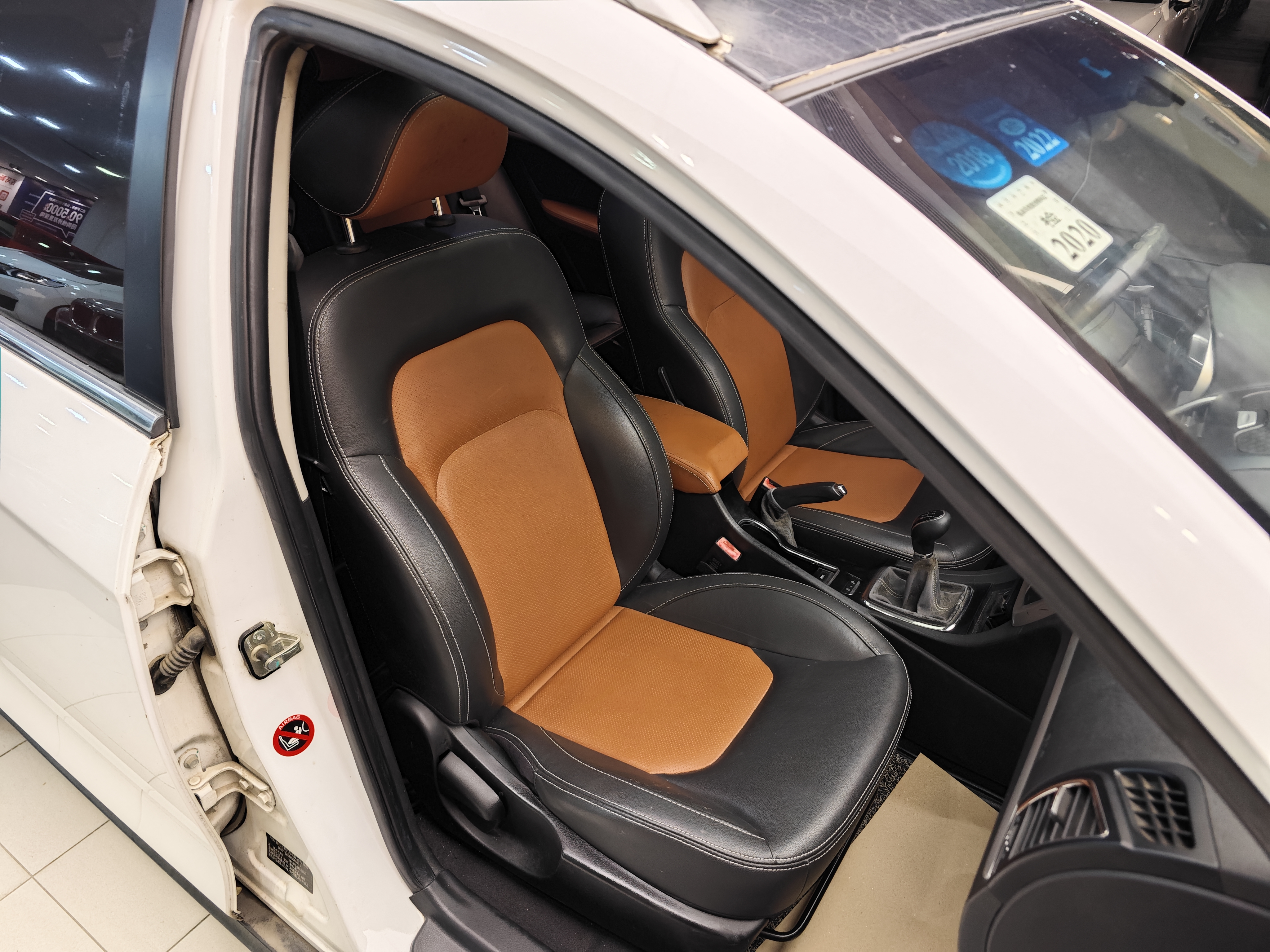 GEELY Emgrand 2016 #35 GEELY Emgrand 2016 car image #35