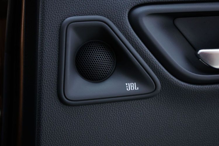 Toyota Crown 2023 immagine di auto #35