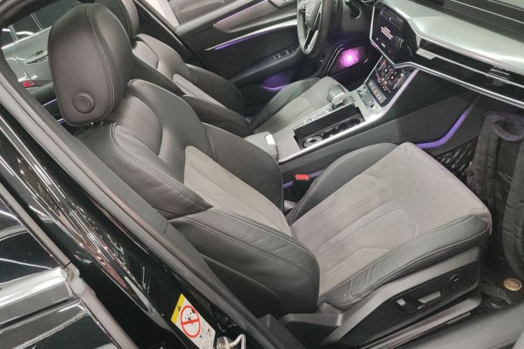 Audi A6 2021 car image #35