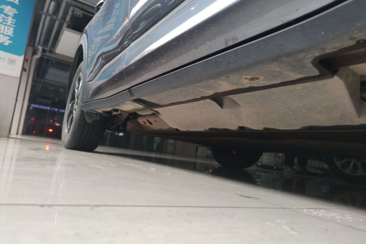 哪吒汽车 哪吒X 2024 汽车图片 #35