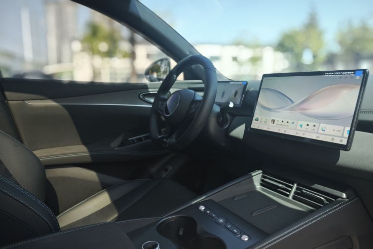 BYD Seal 06 DM-i 2025 immagine di auto #35