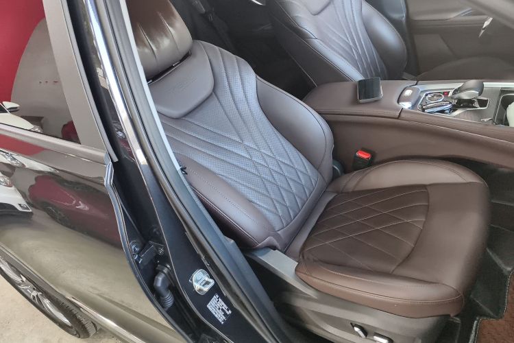 Chery Tiggo 8 Plus 2023 image de voiture #35