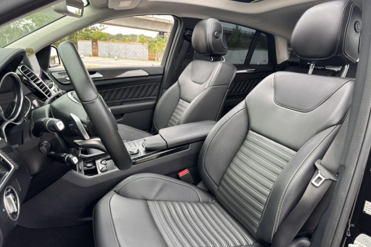 Mercedes-Benz GLE Coupe AMG 2017 #35 Mercedes-Benz GLE Coupe AMG 2017 car image #35