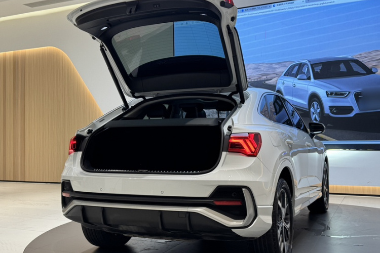 Audi Q3 Sportback 2021 car image #35