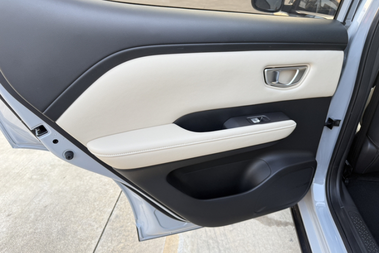 五菱汽车 五菱缤果PLUS 2025 汽车图片 #35